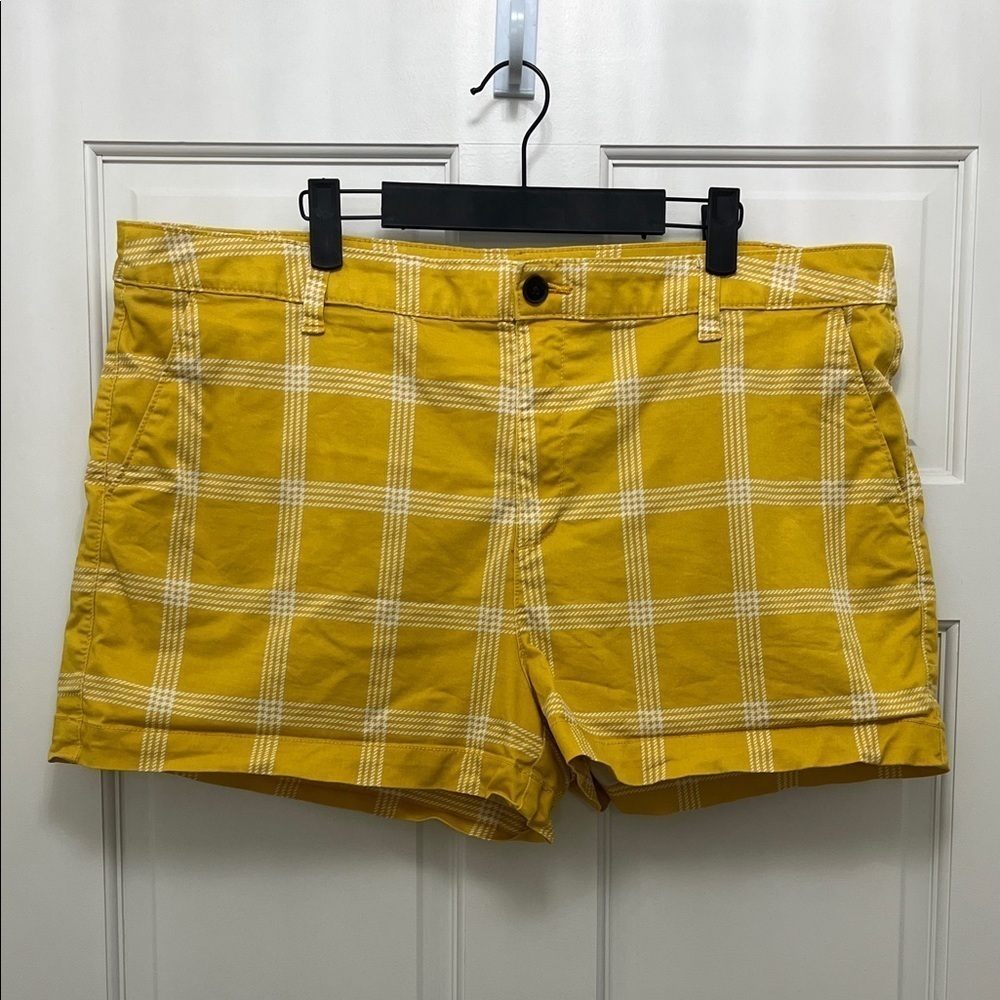 A New Day Cotton Blend Mustard Yellow Plaid Chino Shorts - Size 18